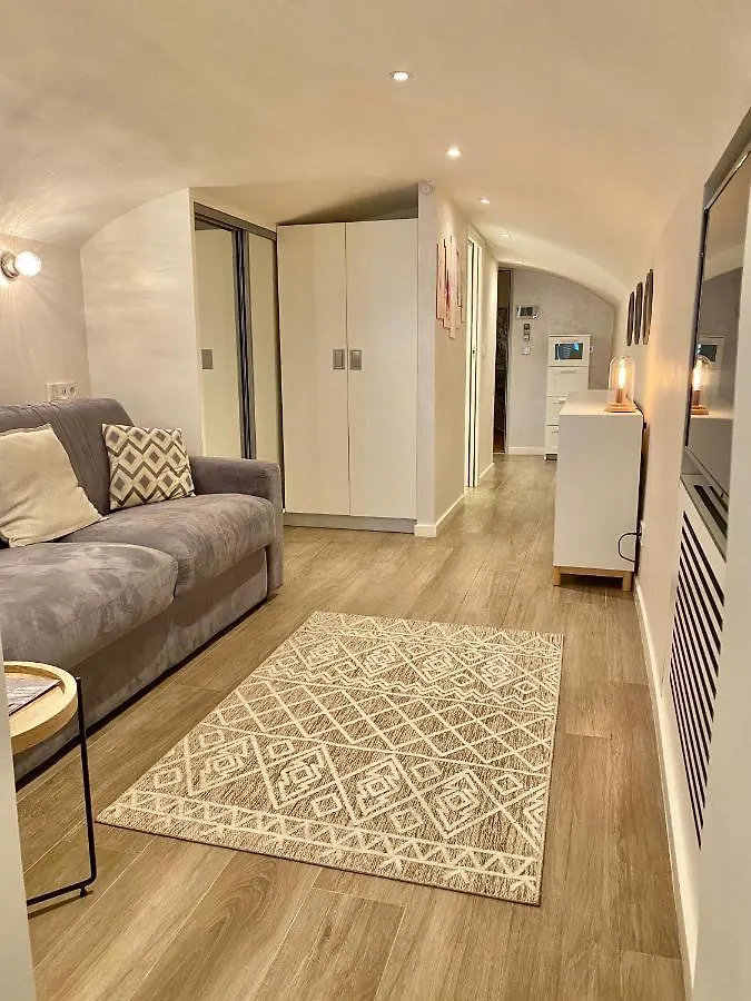 Longue 1 Menton Apartment 0*,